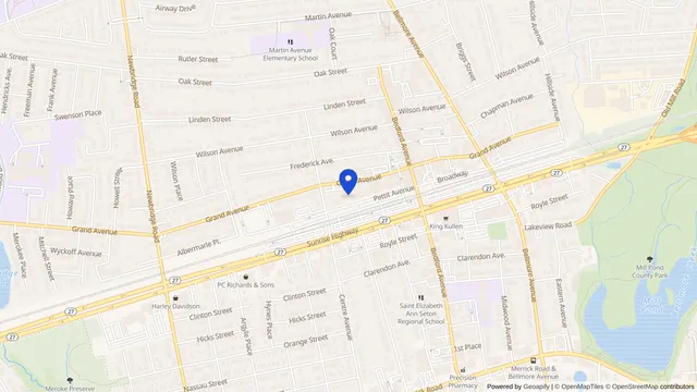 Map showing the location of Fresenius Kidney Care Bellmore at 250 Pettit Ave, Bellmore, NY 11710, served by DachiPlus medical transportation.