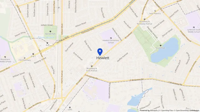 Map showing the location of The Club — Alzheimer’s Senior Day Program at 1490 Broadway, Hewlett, NY 11557, served by DachiPlus medical transportation.